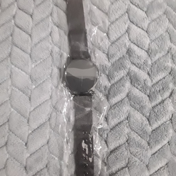 Mens Black Out All Black Quartz Watch NIP NEW BATT - Picture 3 of 5